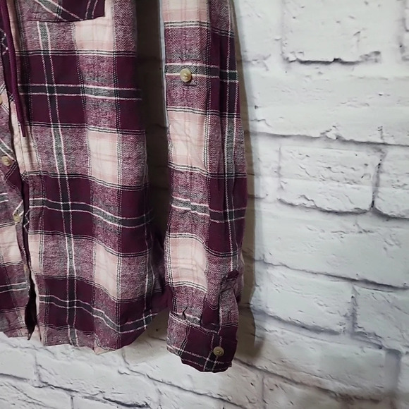 Just Polly Burgundy Hooded Flannel Size XS Shacket MSRP 38 NWT Soft Full Button - Picture 5 of 8